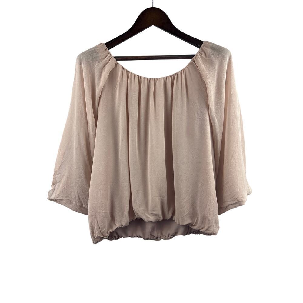 Women’s Hinge Size 1 Peachy Nude Flowy Blouse